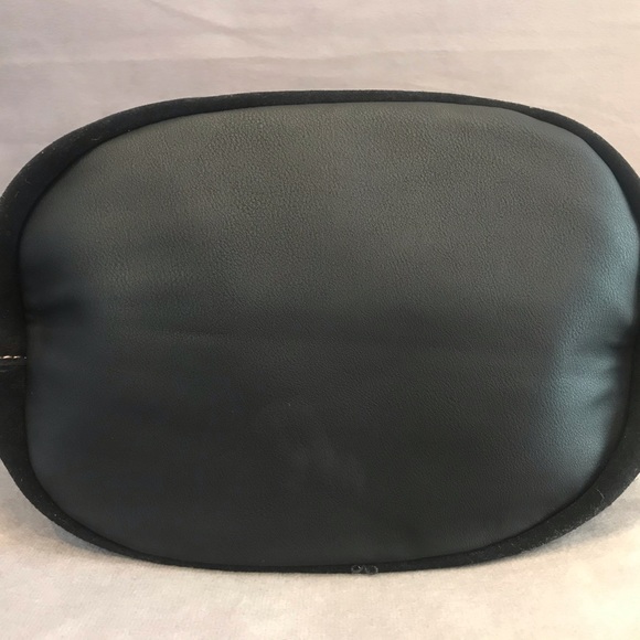 H&M Block Patterned Bucket Bag - Picture 9 of 9